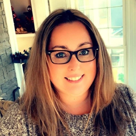 Meet the Posher Other - Meet your Posher, Ashley